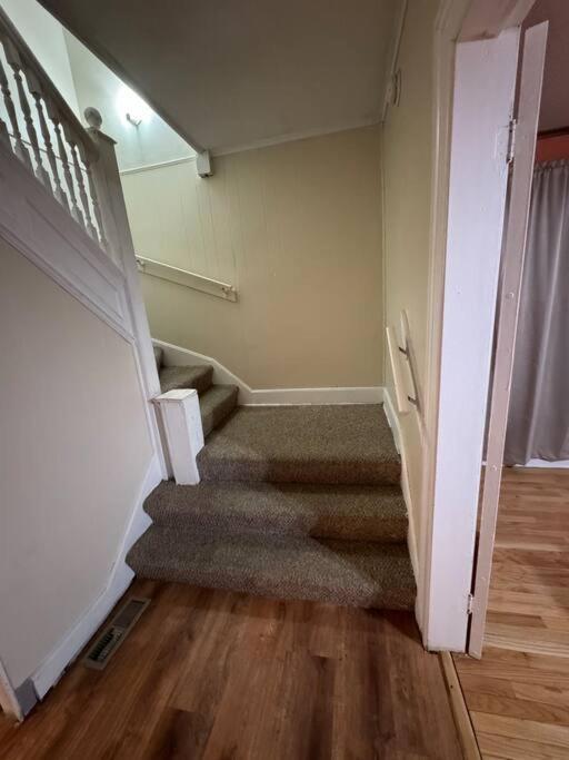 Comforting Getaway-Sleeps 6-Walk To Falls! Niagara Falls Exterior photo